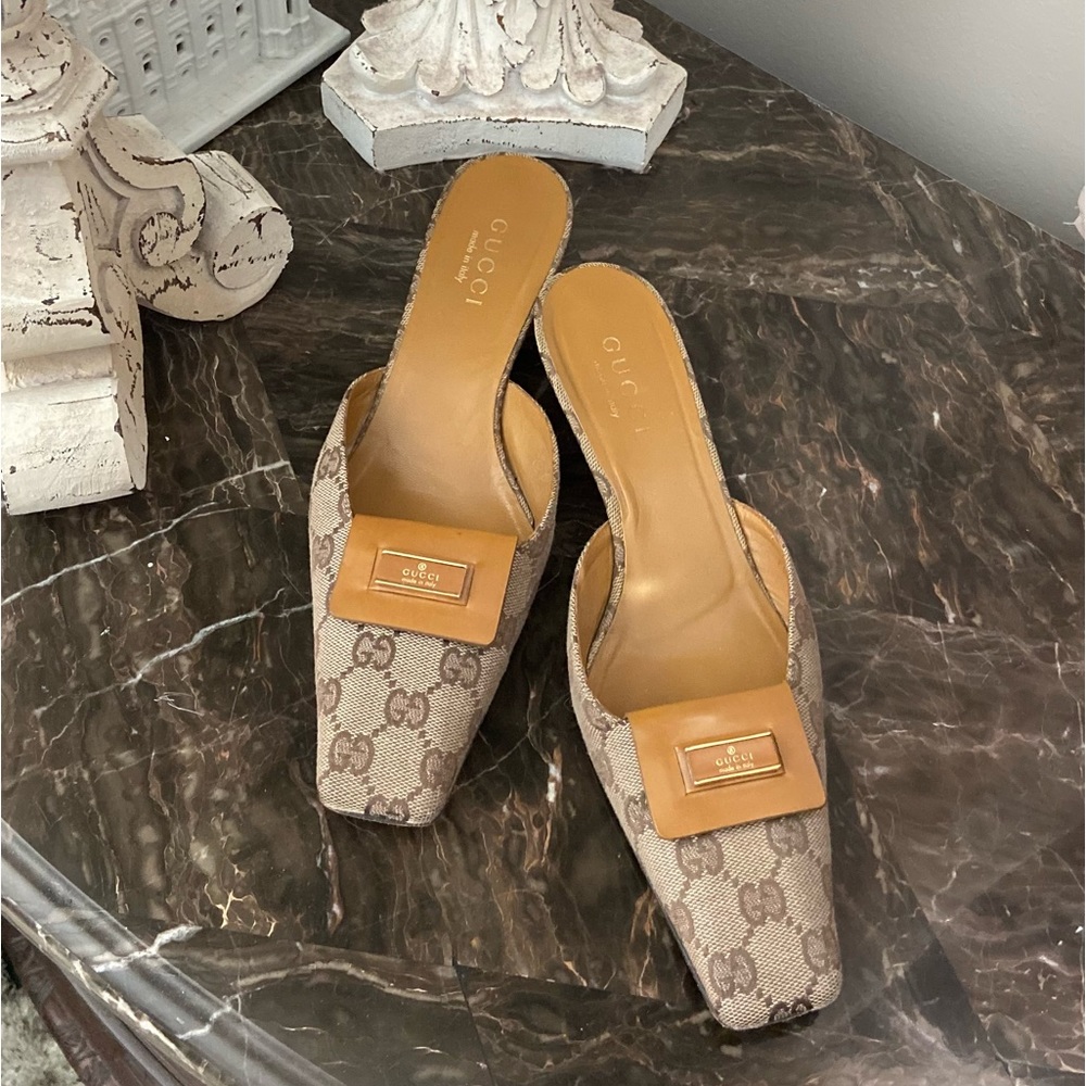 GUCCI KITTEN MULES